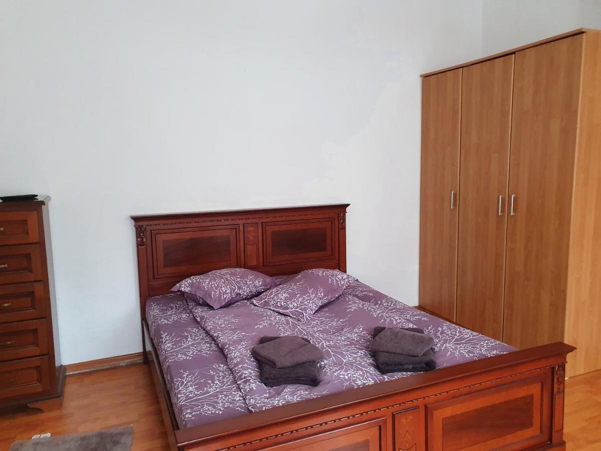 Kristine House Apartament Sinaia Zewnętrze zdjęcie